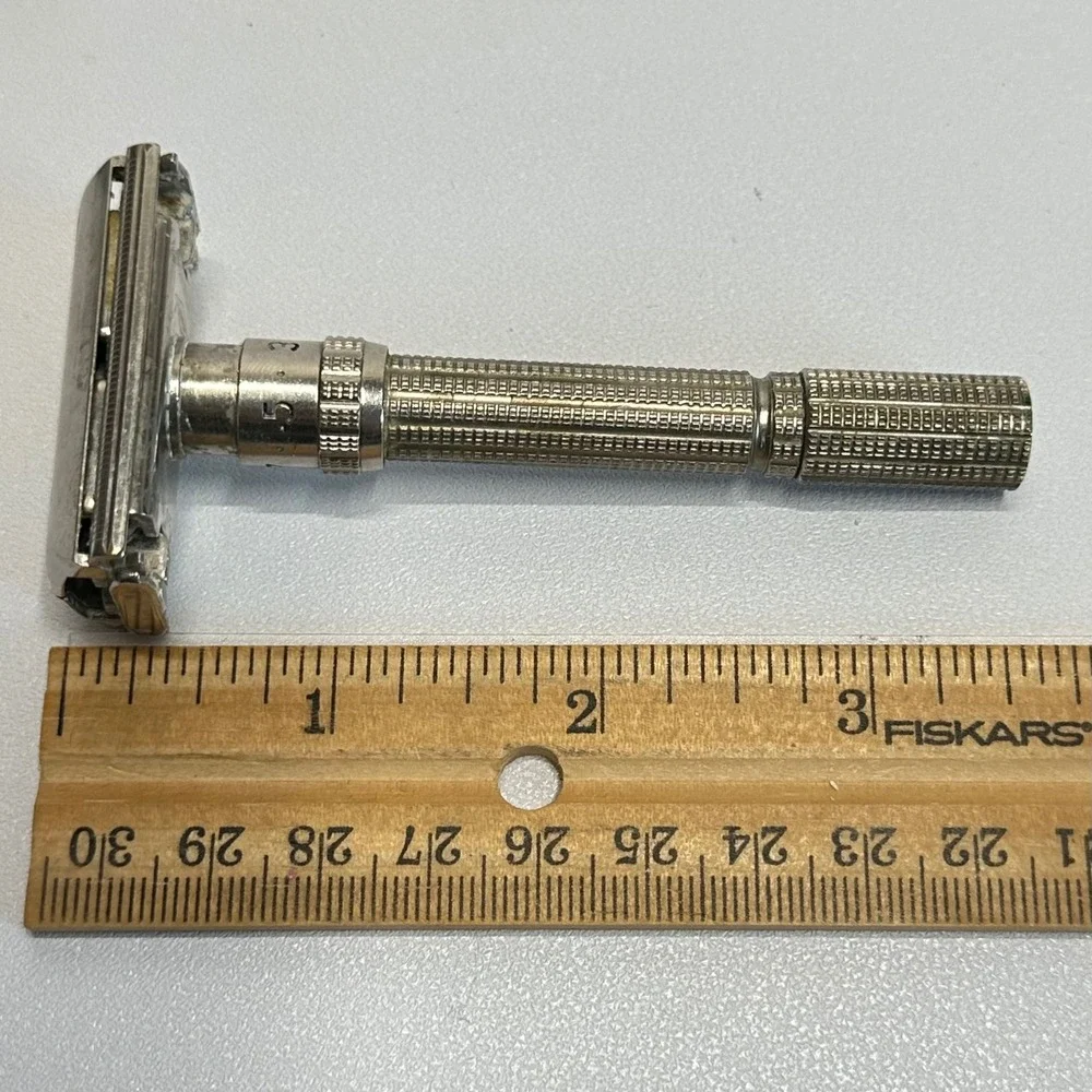 Gillette Slim Adjustable Safety Razor Mens‎ J2 Silver 1964 Butterfly TTO